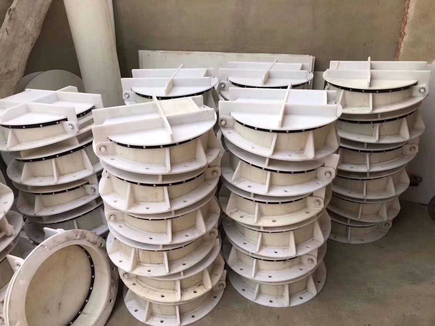 HDPE玻璃鋼拍門(mén)